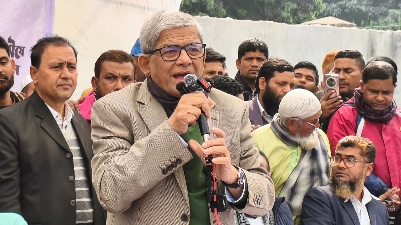 স্বাধীনতাবিরোধীদের হাতে দেশ নিরাপদ নয়: ঠাকুরগাঁওয়ে মির্জা ফখরুল