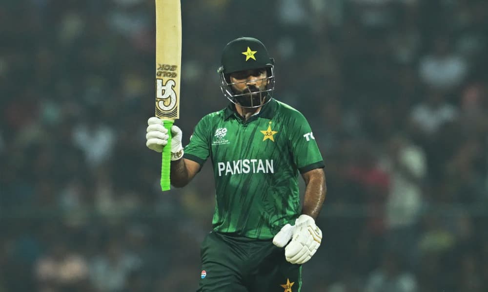 বাংলাদেশ সফরে অনিশ্চিত পাকিস্তানের তারকা ব্যাটার ফখর জামান