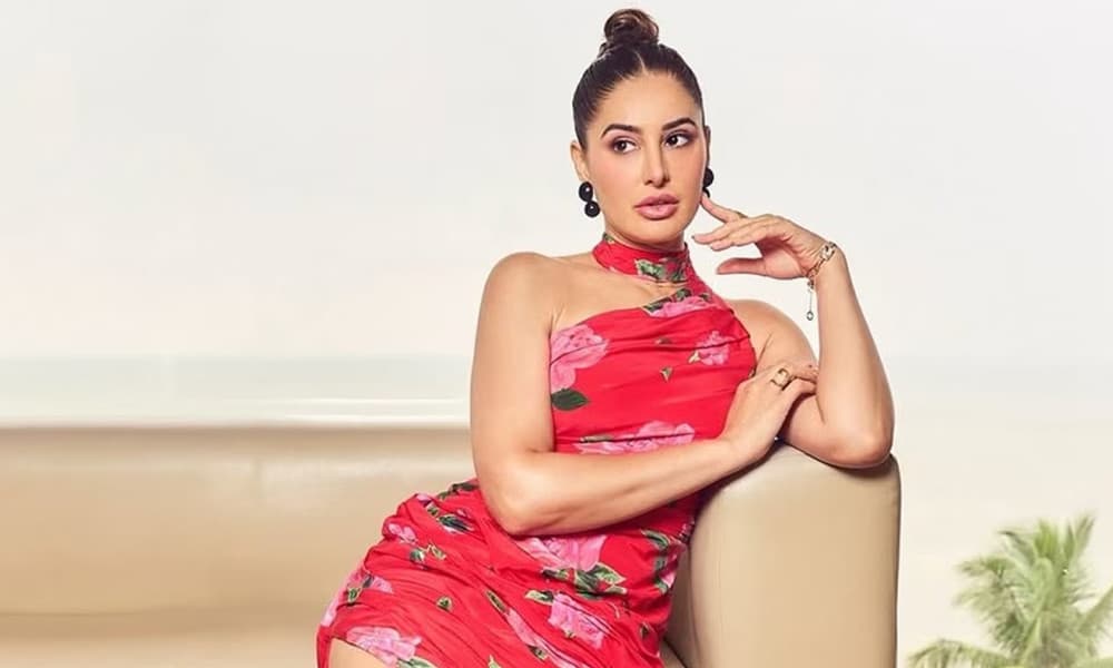 দুবাইয়ে অনিশ্চয়তায় নার্গিস ফাখরি, জানালেন অনিদ্রা ও মানসিক উদ্বেগের কথা