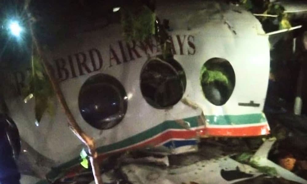 ভারতে মাঝ আকাশে ভেঙে পড়ল এয়ার অ্যাম্বুল্যান্স, সবাই নিহত