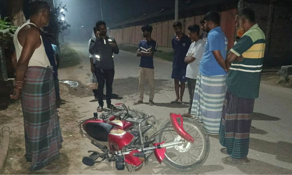 জামালপুরে সড়ক দুর্ঘটনায় চাচা-ভাতিজার মৃত্যু