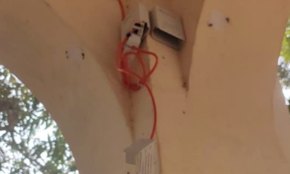 ভোটের আগেই ভোটকেন্দ্র থেকে সিসি ক্যামেরা চুরি