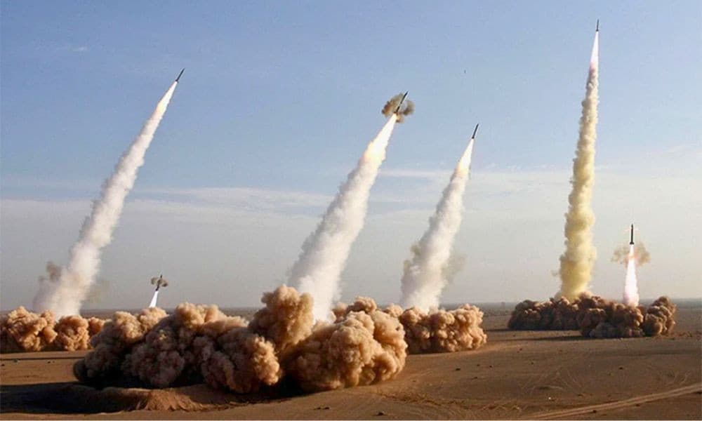 মধ্যপ্রাচ্যে ২৭টি মার্কিন ঘাঁটিতে হামলা শুরুর ঘোষণা ইরানের