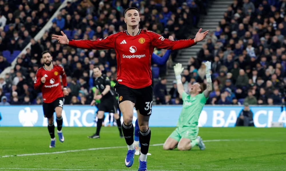 শীর্ষ চারে উঠল ম্যান ইউ