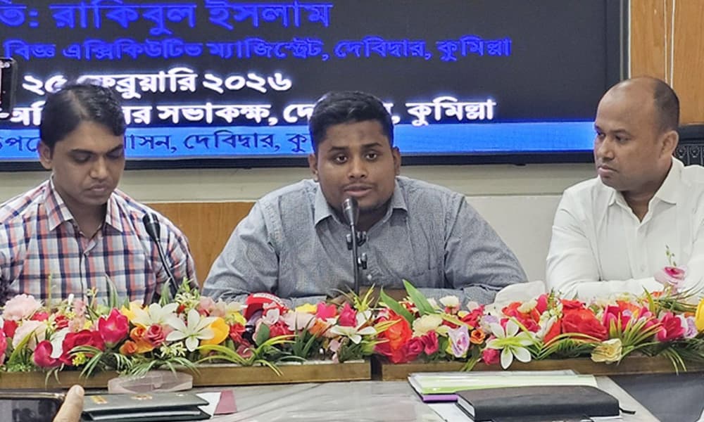 থানা-পুলিশকে ম্যানেজ করে গোমতী নদীর মাটি কাটা হচ্ছে : হাসনাত