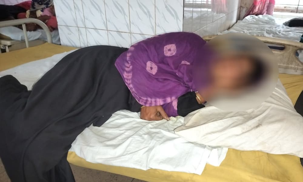 জমি নিয়ে বিরোধে বিএনপি নেতার স্ত্রীকে পেটানোর অভিযোগ