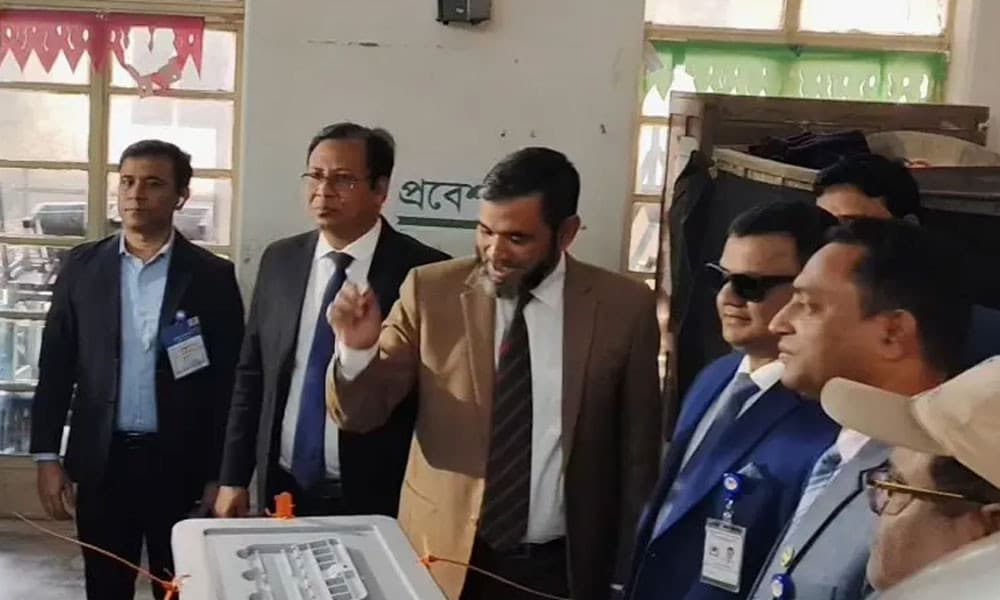 ভোটে বাধা বা কারচুপির সুযোগ নেই : ইসি সানাউল্লাহ