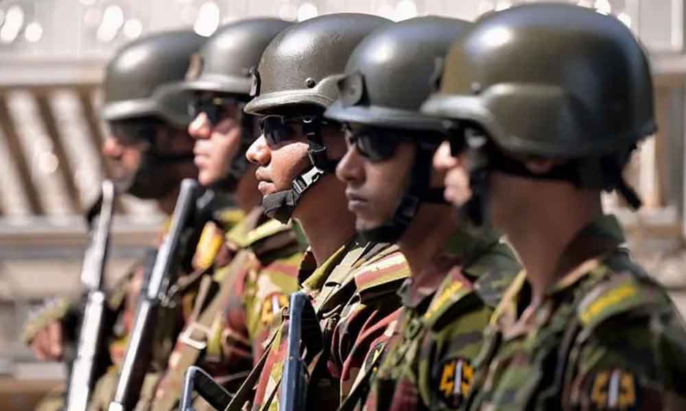 ক্যান্টনমেন্টে ব্যক্তিগত অস্ত্র বা গানম্যান নেওয়ার বিধান কী?