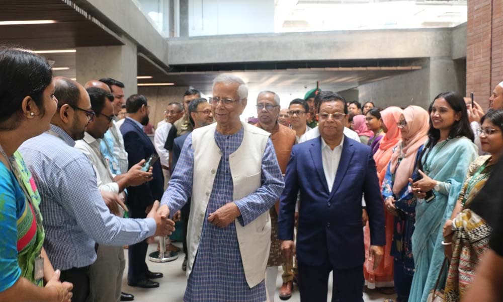 আগের কর্মস্থলে ফিরলেন ড. মুহাম্মদ ইউনূস