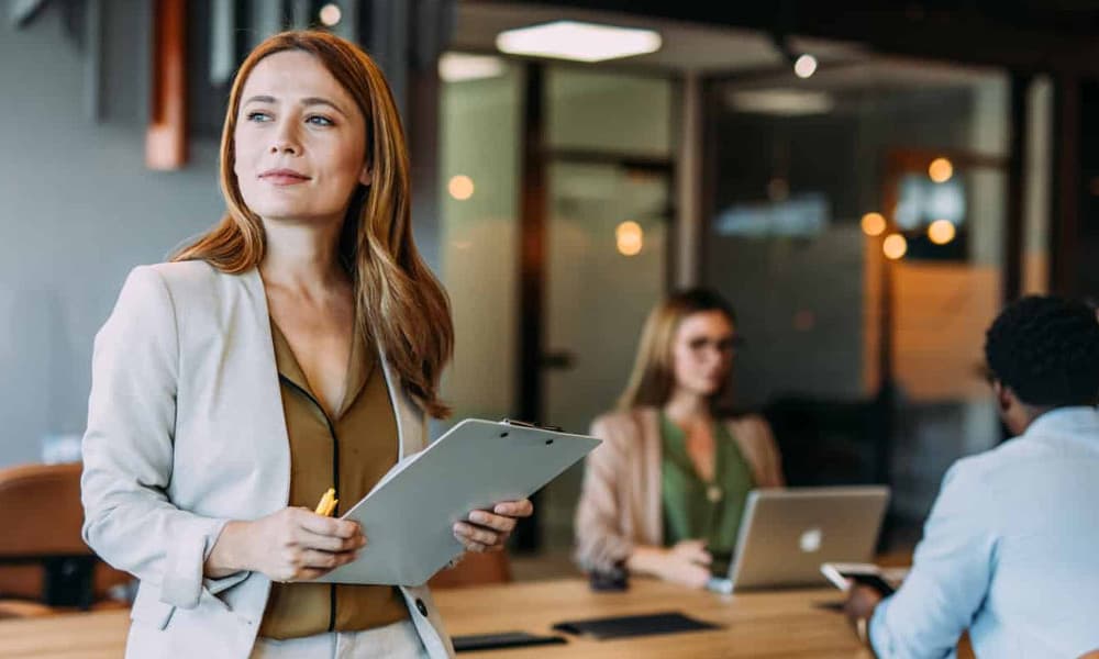 জ্ঞান নাকি দক্ষতা, কর্মক্ষেত্রে সফল হতে কোনটি বেশি জরুরি?