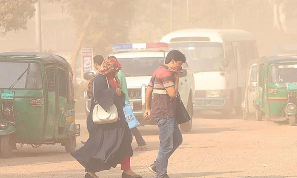 বায়ুদূষণে শীর্ষে কায়রো, ঢাকার খবর কী?