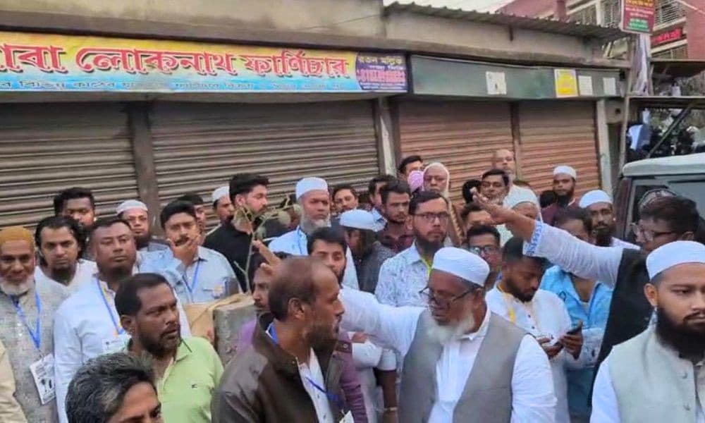 ফতুল্লায় বিএনপি ও স্বতন্ত্র প্রার্থী মুখোমুখি, কেন্দ্রজুড়ে থমথমে পরিস্থিতি
