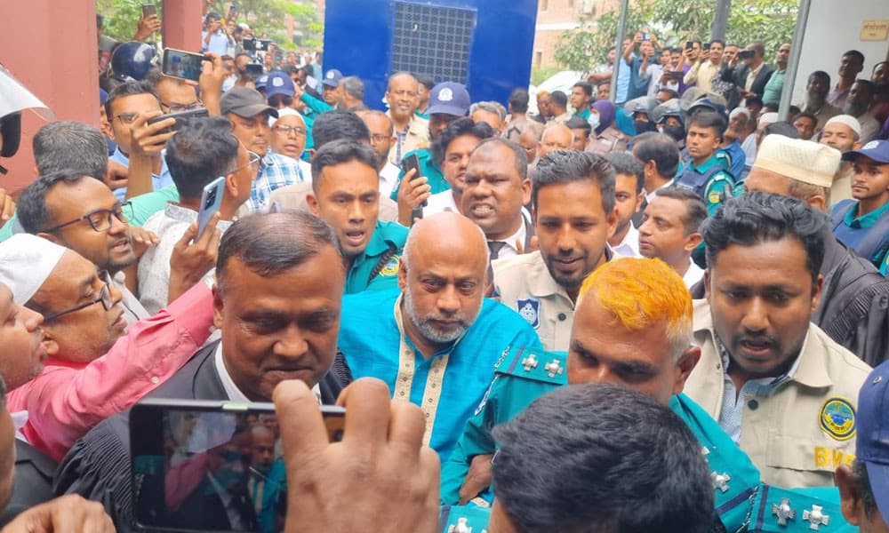 ১২ আসামির মধ্যে ১১ জনের জামিন, একজন কারাগারে