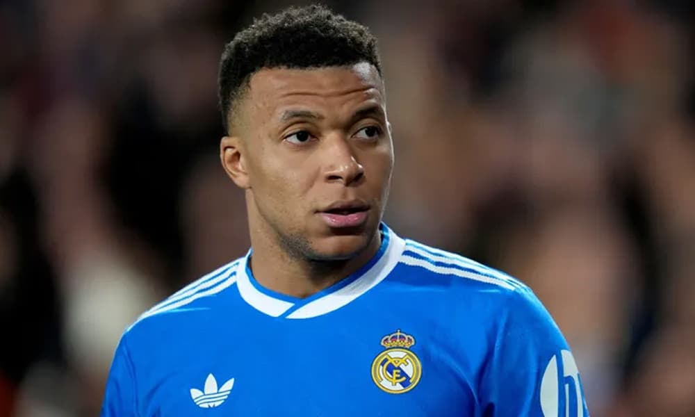 এমবাপ্পেকে বানর বলে কটূক্তি, অভিযুক্তের শাস্তি দাবি