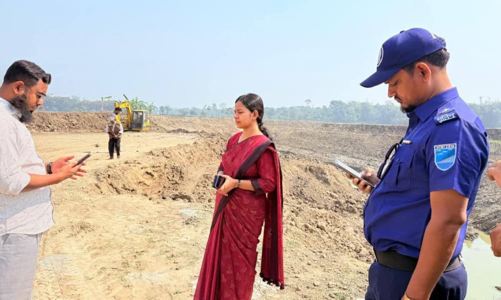 কৃষিজমির মাটি কেটে বিক্রি, নগরকান্দায় ব্যবসায়ীকে ৮০ হাজার টাকা জরিমানা