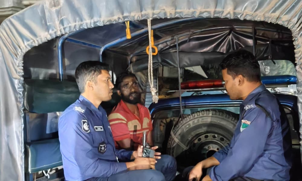 শিশুকে ধর্ষণের দায় স্বীকার, অভিযুক্ত নজরুল গাজী আটক