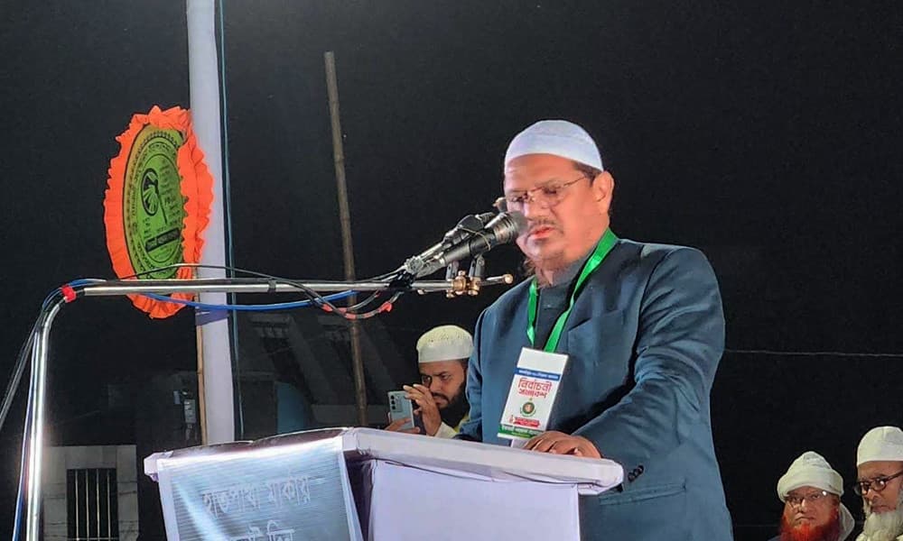 রাজনীতি হবে মানুষের সেবার জন্য : রেজাউল করিম