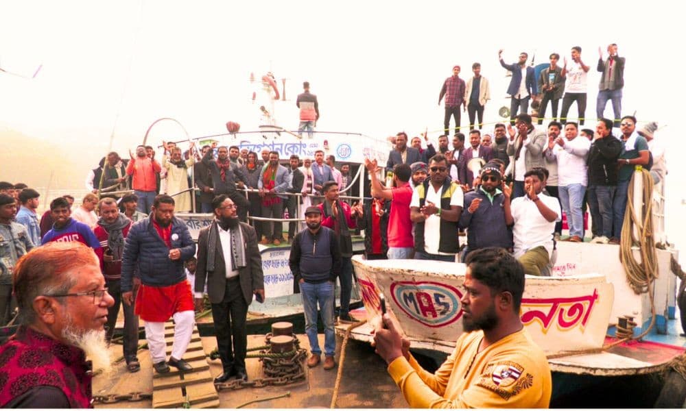 ভোলা থেকে বরিশালের পথে বিএনপির হাজার হাজার নেতাকর্মী