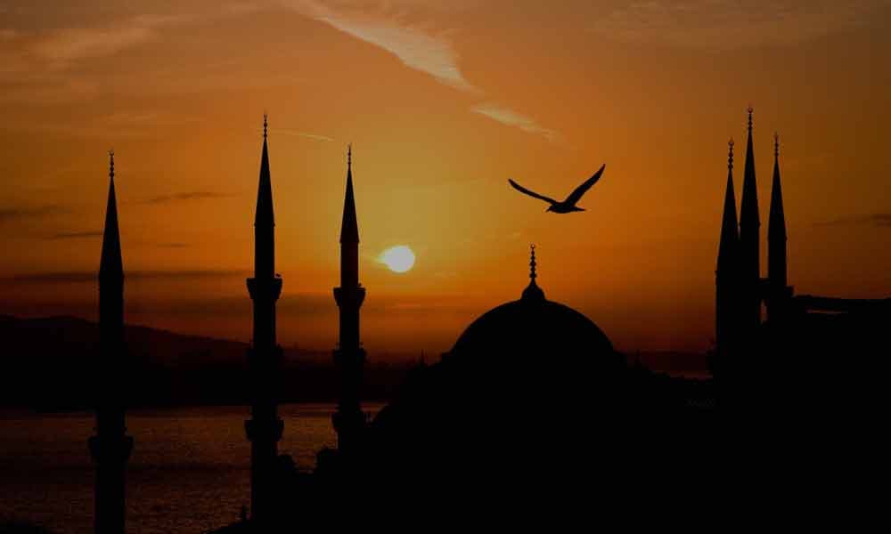 একটি ভালো কাজ অন্য ভালো কাজের সহায়ক