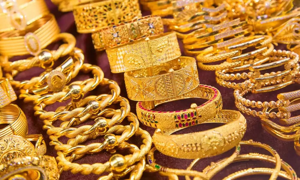 সোনার দামে বড় লাফ, ভরি কত?