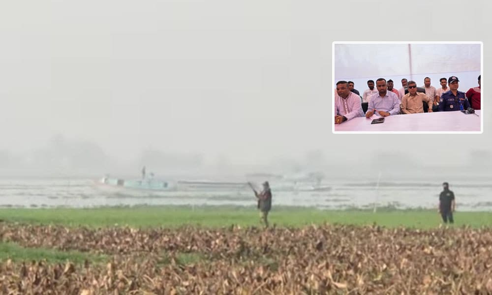 নবীনগরে ১০ জন গুলিবিদ্ধের ঘটনার পর সন্ত্রাসীদের অস্ত্র নিয়ে মহড়া