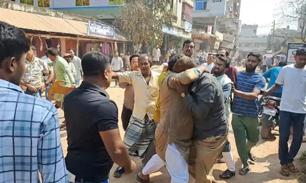 রাশেদ খাঁনের সামনে নেতাকর্মীদের সংঘর্ষ, ২ পুলিশ সদস্যসহ আহত ১০