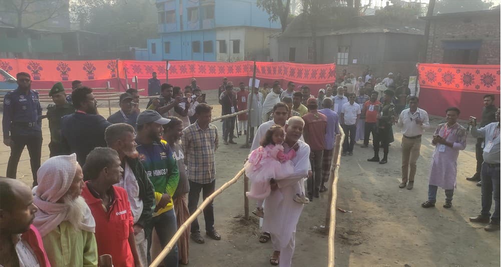 ঢাকা-২০ আসনে বিকেল ৩টা পর্যন্ত প্রায় ৫০ শতাংশ ভোটগ্রহণ