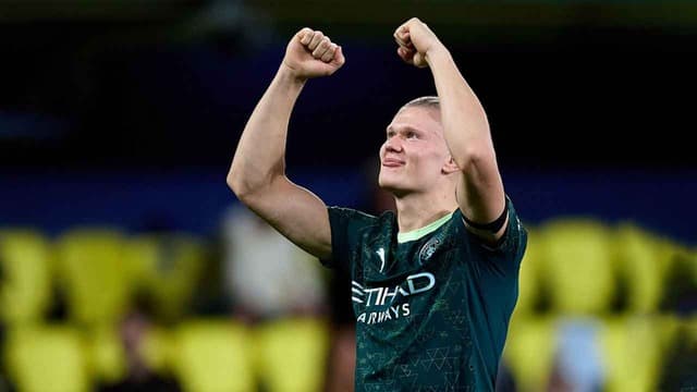 ইতিহাস গড়লেন হল্যান্ড