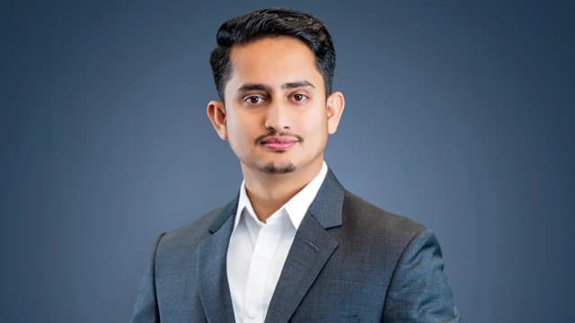 সারজিস আলমকে শোকজ