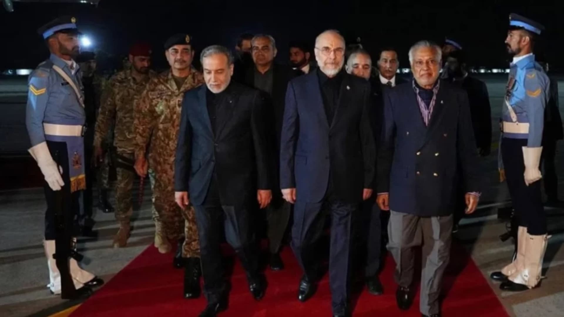 ইরানের প্রতিনিধি দলে ৭১ জন, কড়া নিরাপত্তায় ইসলামাবাদে বৈঠক