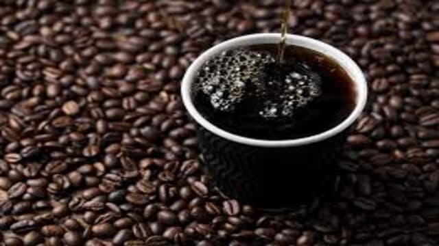 চিনি ছাড়া কফি কি সত্যিই স্বাস্থ্যকর? জানাচ্ছেন বিশেষজ্ঞরা