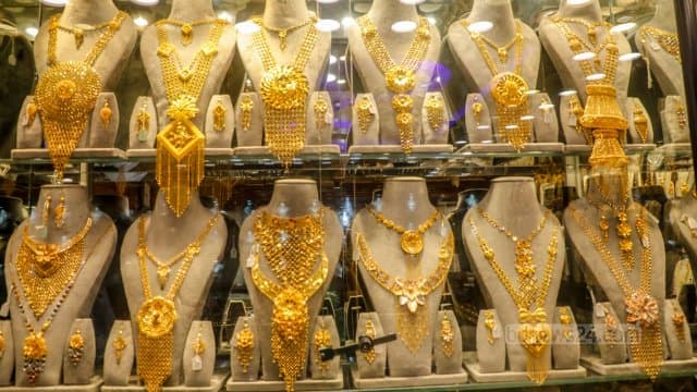 দাম বাড়ার পর আজ থেকে নতুন দামে স্বর্ণ বিক্রি, ভরিতে ২ লাখ ৬২ হাজার ৪৪০ টাকা