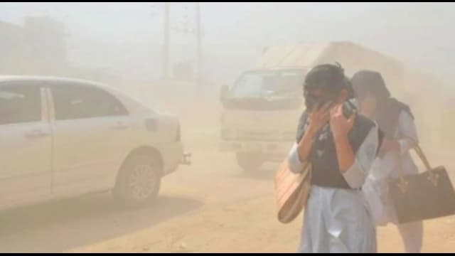 ঢাকার বাতাস ‘খুবই অস্বাস্থ্যকর’, সবচেয়ে বেশি দূষণ যেসব এলাকায়