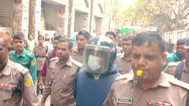 ইনকিলাব মঞ্চের আহ্বায়ক হাদি হত্যা মামলা: ফয়সালের ঘনিষ্ঠ সহযোগী রুবেল ফের ৩ দিনের রিমান্ডে