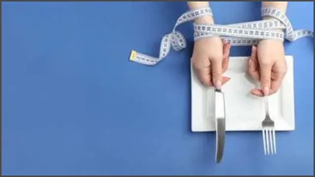 খাবার সংক্রান্ত ৬ সাধারণ মানসিক রোগ ও তাদের লক্ষণ