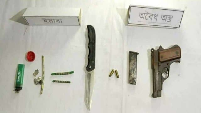 কুমিল্লায় যৌথ বাহিনীর অভিযানে অস্ত্র, গোলাবারুদ ও ইয়াবা উদ্ধার