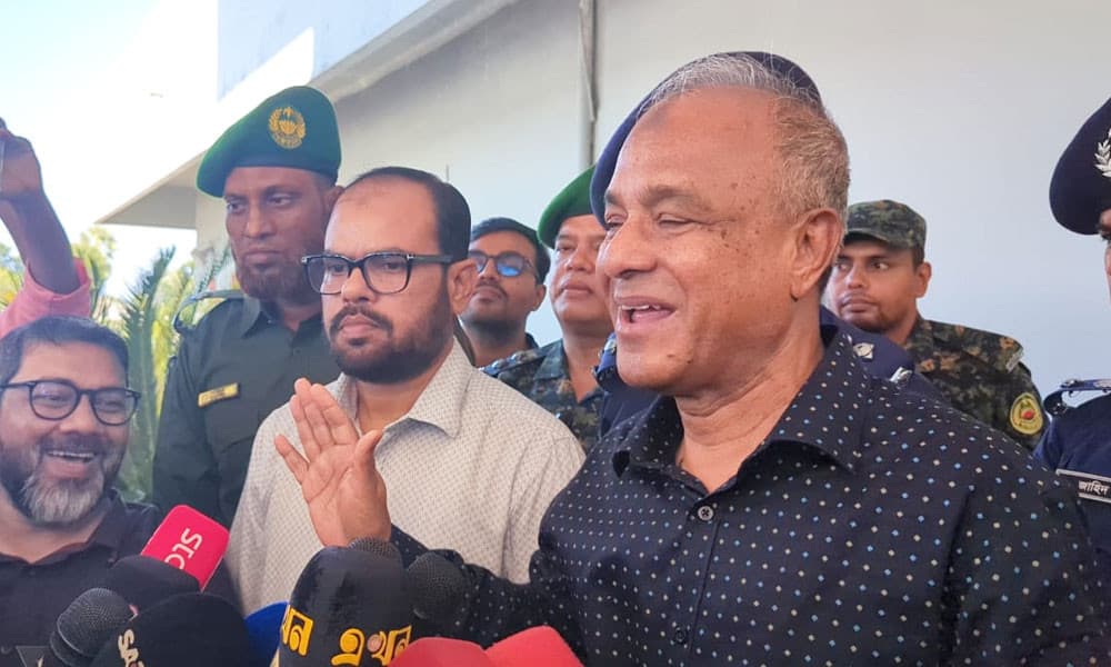 নির্বাচন ঘিরে ৯ দিনের বিশেষ আইন-শৃঙ্খলা বাহিনী মাঠে নামবে : স্বরাষ্ট্র উপদেষ্টা