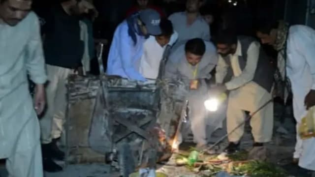 পাকিস্তানে বিয়ের অনুষ্ঠানে আত্মঘাতী বোমা হামলা, নিহত ৫