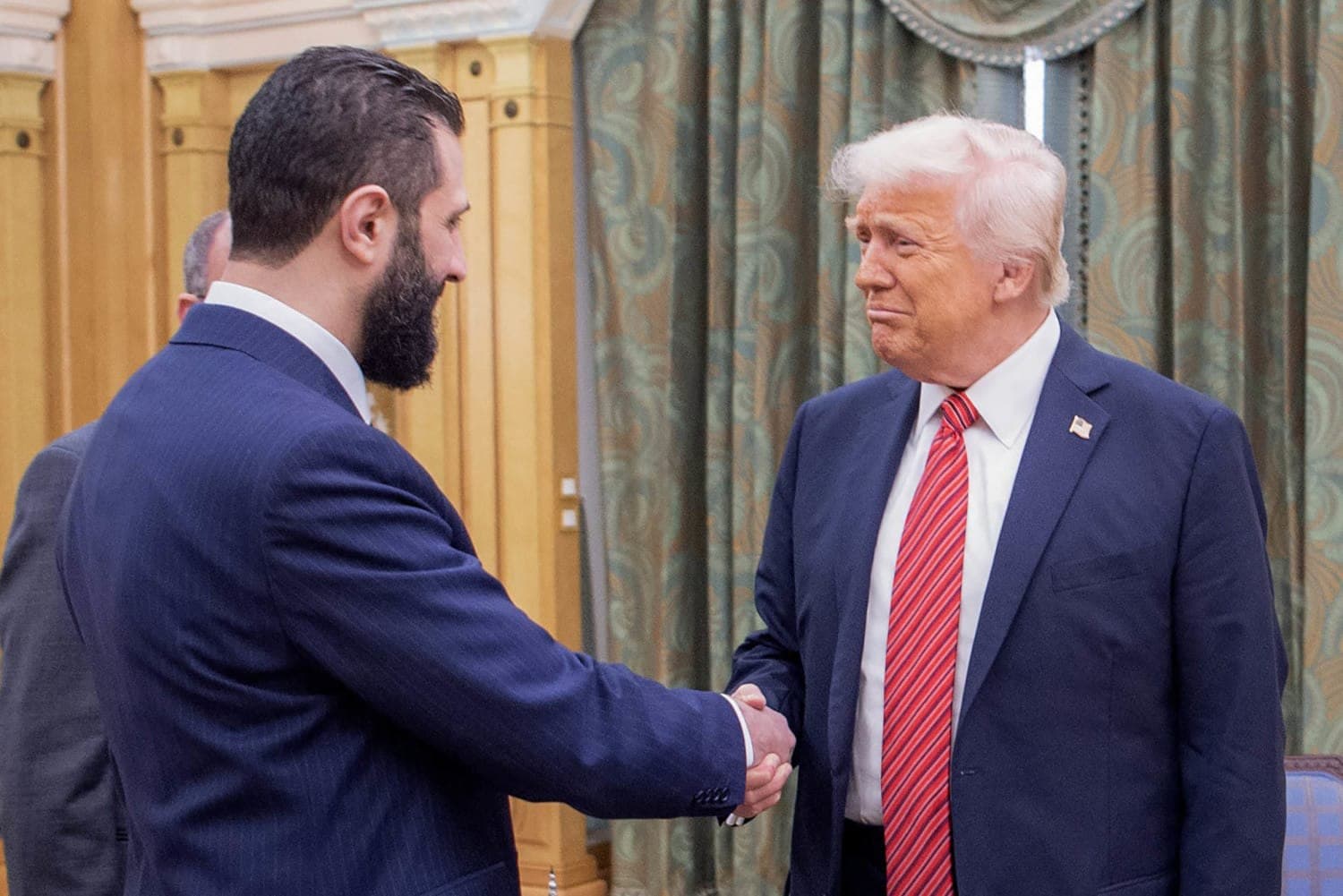 🇸🇾🇺🇸 সিরিয়ার প্রেসিডেন্টের উপর নিষেধাজ্ঞা প্রত্যাহারের অনুরোধ করেছে যুক্তরাষ্ট্র