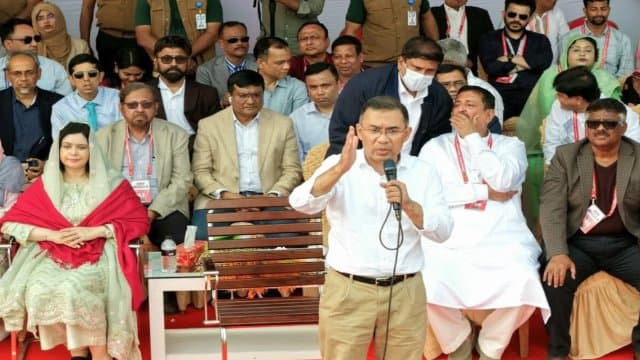 সুদসহ ১০ হাজার টাকা পর্যন্ত কৃষিঋণ মওকুফের ঘোষণা, ক্ষমতায় এলে কৃষকবান্ধব কর্মসূচি বাস্তবায়নের আশ্বাস তারেক রহমানের