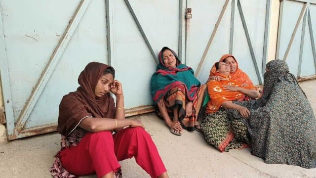 টিউবওয়েলের পানি নিয়ে বিরোধে চাঁপাইনবাবগঞ্জে রিকশাচালককে পিটিয়ে হত্যা