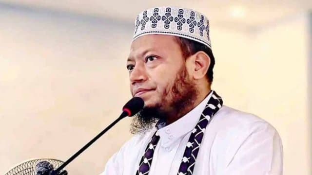 ভোট চাইতে যাওয়ার পথে আমির হামজার মাকে লাঞ্ছনার অভিযোগ